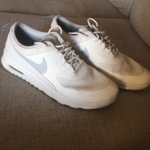 Nike thea sneakers